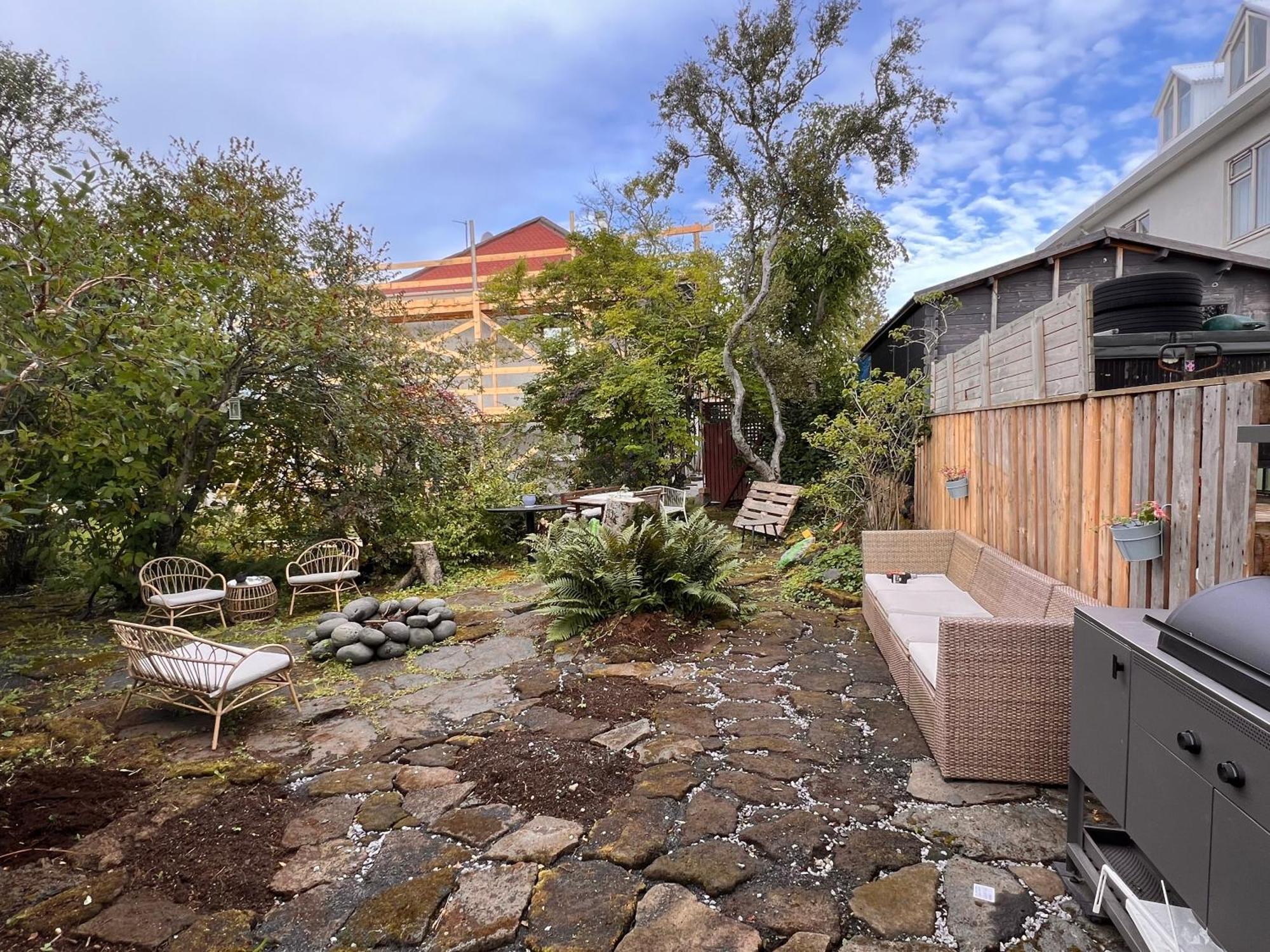 Casa Disa - Dreams, A Boutique Guesthouse In Reykjavik City'S Central Park And Botanical Garden In Laugardalur, Hot-Spring-Valley 외부 사진